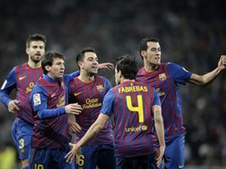 Barca vyhrala El Clásico 3:1 a je lídrom La Ligy