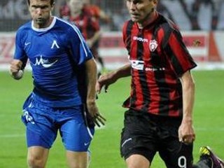 Útočník Trnavy Ladislav Tomaček (vpravo).