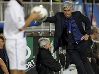 Piero Gasperini v Interi dotrénoval.