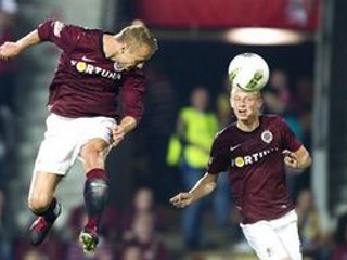 Gólova hlavička Jiřího Jarošíka.