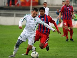 Ján Papaj (Prešov, vľavo) a Pedro Leal (Senica).