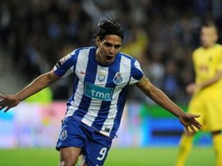 Kanonier Porta Falcao.