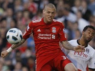 Martin Škrtel a Mousa Demble z FC Fulham.