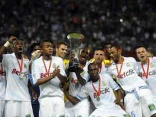 Sedem gólov v záverečných 20 min, Superpohár pre Marseille