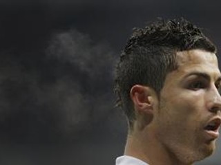 Cristiano Ronaldo v zápase s Málagou.