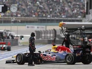 Úradujúci majster sveta Sebastian Vettel dominuje začiatku sezóny F1.