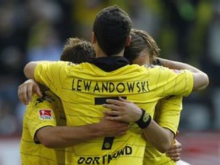 Futbalisti Dortmundu sú od titulu jedno víťazstvo.