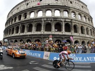 Začína sa náročné Giro, pôjde sa aj k Etne