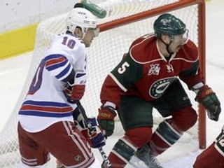 Marián Gáborík pri bráne Minnesoty.