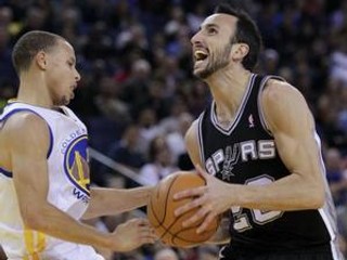 Argentínčan Manu Ginobili zo San Antonia pokračuje vo skvelých výkonoch.