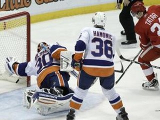 Tomáš Tatar sa presadil hneď v prvom dueli.