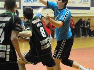 Hádzanárom na šampionáte nepomôže najlepší Szücs