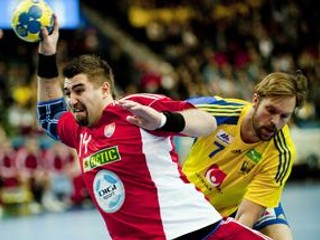 Andrej Petro v súboji so Švédom Magnusom Jernemyrom.
