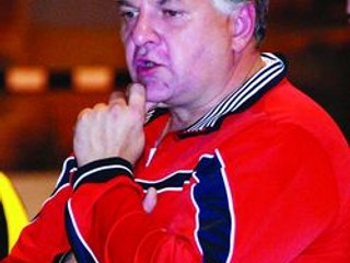 Jozefovi Mujgošovi pribudli povinnosti. Okrem trénerskych aj funkcionárske.