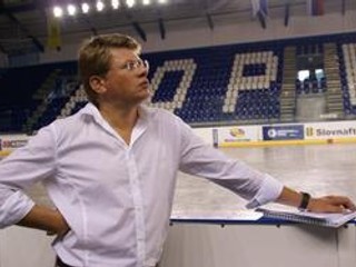 Člen inšpekčnej skupiny Dmitrij Kurbatov si štadión v Poprade už pozrel, ale nad príchodom KHL na Slovensko sú ešte otázniky.