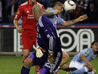 Marek Hamšík v drese Neapola v súboji Európskej ligy proti Liverpoolu.