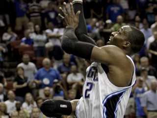 Dwight Howard sa suverénne dostal do najlepšej päťky.