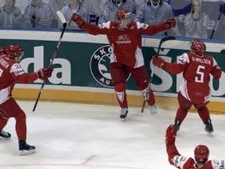 Dáni vyhrali po Fínoch aj nad USA.