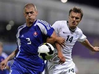 Martin Škrtel (vľavo)