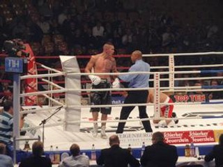 Tamás Kovács (vľavo) v ringu.