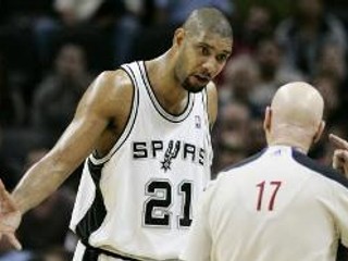 Tim Duncan sám na Utah nestačil.