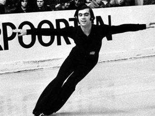 Krasokorčuliar Ondrej Nepela je zatiaľ jediný Slovák, ktorý na zimných olympijských hrách vyhral. Zlato získal v Sappore 1972.