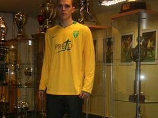 Jakub Vojtuš zarobil v 16 rokoch Žilinčanom 550–tisíc eur. Desať percent z toho by malo ísť do Spišskej Novej Vsi za výchovu hráča.