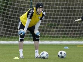 Brankár FC Chelsea Petr Čech.