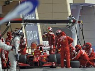 O rok budú zastávky v boxoch bez dotankovania.