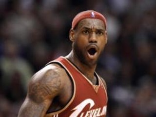 LeBron James je Cleveland, Cleveland je LeBron James, zaslúžené ocenenie MVP pre najlepšieho hráča tejto sezóny NBA.