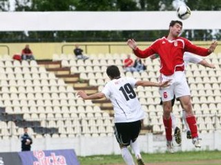 Duel Petržalka - B. Bystrica sa skončil remízou.