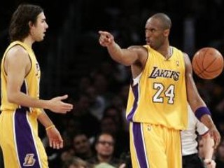 Kobe Bryant s Los Angeles Lakers nestačili doma na New Orleans Hornets.