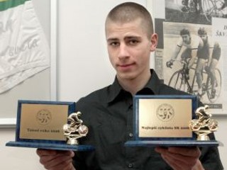 Peter Sagan si zo slávnostného vyhodnotenia ankety Cyklista roka 2008 odniesol dve ocenenia.