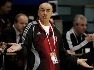 Zoltán Heister.