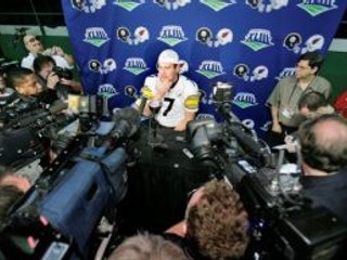 Favoritom Super Bowlu 2009 je Pittsburgh Steelers.