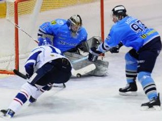 Slovan Bratislava zatiaľ KHL nebude hrať.