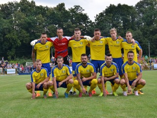 MFK Rožňava. Hore zľava: Pa. Gere, Š. Mišina, T. Hajdúk, M. Gere, P. Sappanoš, L. Drobňák. Dole zľava: J. Ďuriček, J. Figúr, M. Róth, F. Kovács, Z. Breuer.