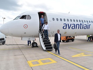 Pozrite si prílet hokejistov Bernu do Košíc