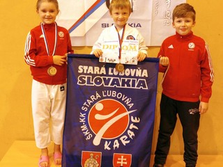 Tri bronzy. Na Orave sa nestratili.