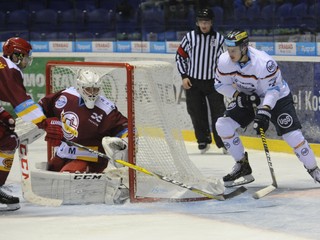 Trenčín potrápil oceliarov. Predvedú dnes Košičania kanonádu v Piešťanoch?