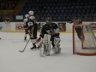 Jeden z deviatich gólov v sieti Sp. Novej Vsi.