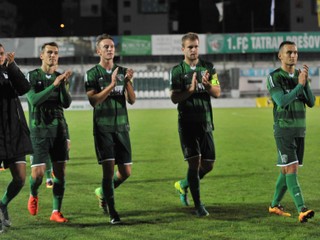 Potlesk prešovských futbalistov. V jeseni si ho síce po víťazných dueloch užili len dvakrát, ale vypadnutia sa báť nemusia. 