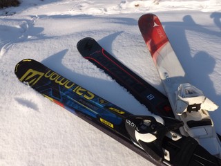 Neviete sa rozhodnúť pre nové alebo jazdené lyže? V novej predajni Dual Sport v Žiline vám poradia.