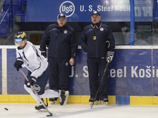 Nový trénerský tandem HC Košice. Tréner Miroslav Marcinko (vpravo) a asistent Anton Bartánus.