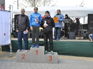 Najrýchlejší. Zľava Orest Babjak (2.), Tibor Sahajda (1.) a Anatolij Malyj (3.).