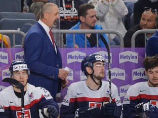 Napriek neúspechu cenná skúsenosť. Voľno po sezóne bude v podaní košického útočníka Jakuba Suju (vľavo) veľmi krátke.