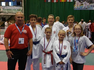 Po poslednej medailovej zbierke.