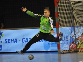 Brankár Igor Čupryna má leví podiel na výhre Tatrana.