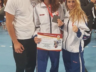 Jozef Kolozsy so svojimi zverenkami.