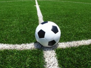 Široké podá sťažnosť na rozhodcov